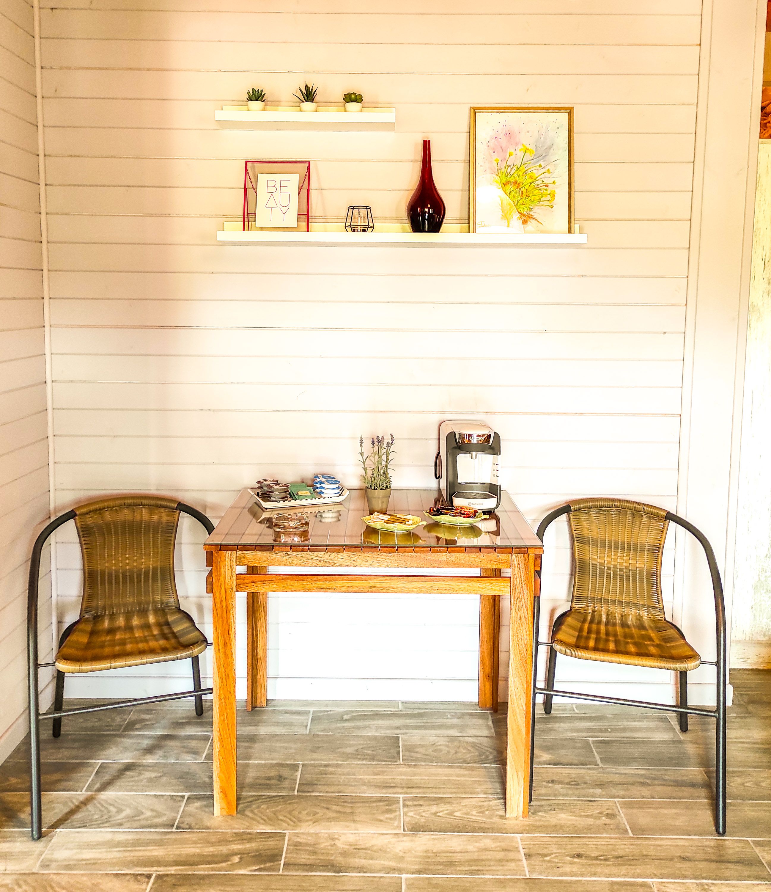 Interior Table corner